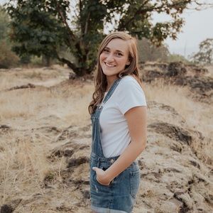 Meet your Posher, Angela